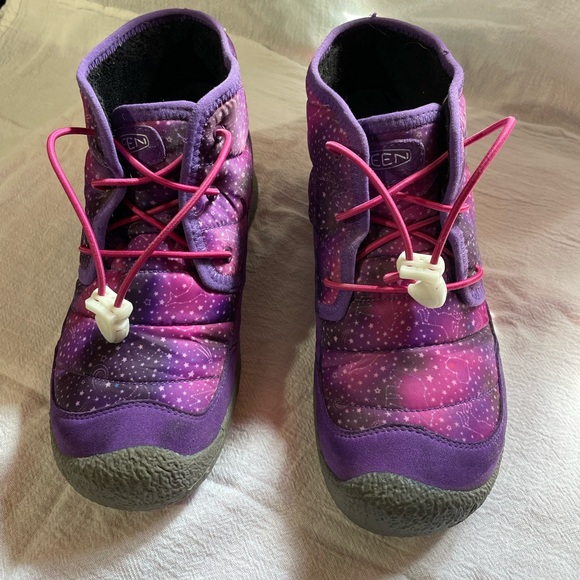 KEEN Kids Howser 2 Quilted Mid Chukka - Picture 1 of 5